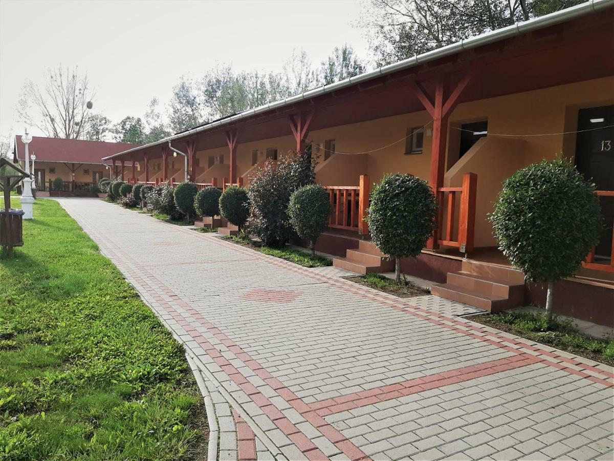 Ligetalja Termal Hotel Peneszlek Exterior photo